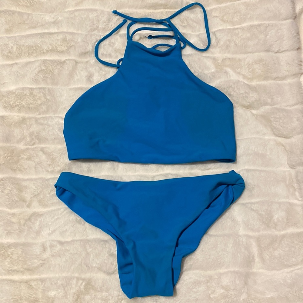 NEW Cielo Rosso 2 piece high neck bikini in SMALL